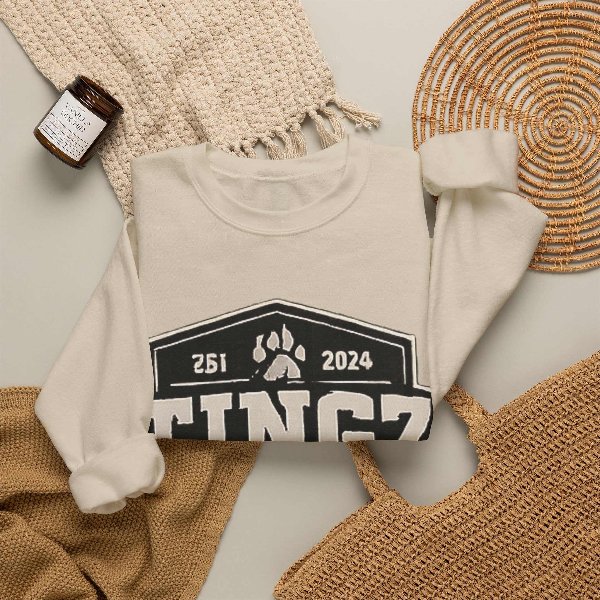 BEAR TINGZ  Badge Unisex Crewneck Sweatshirt | Vintage Wildlife Graphic Sweatshirt | Classic Streetwear Pullover